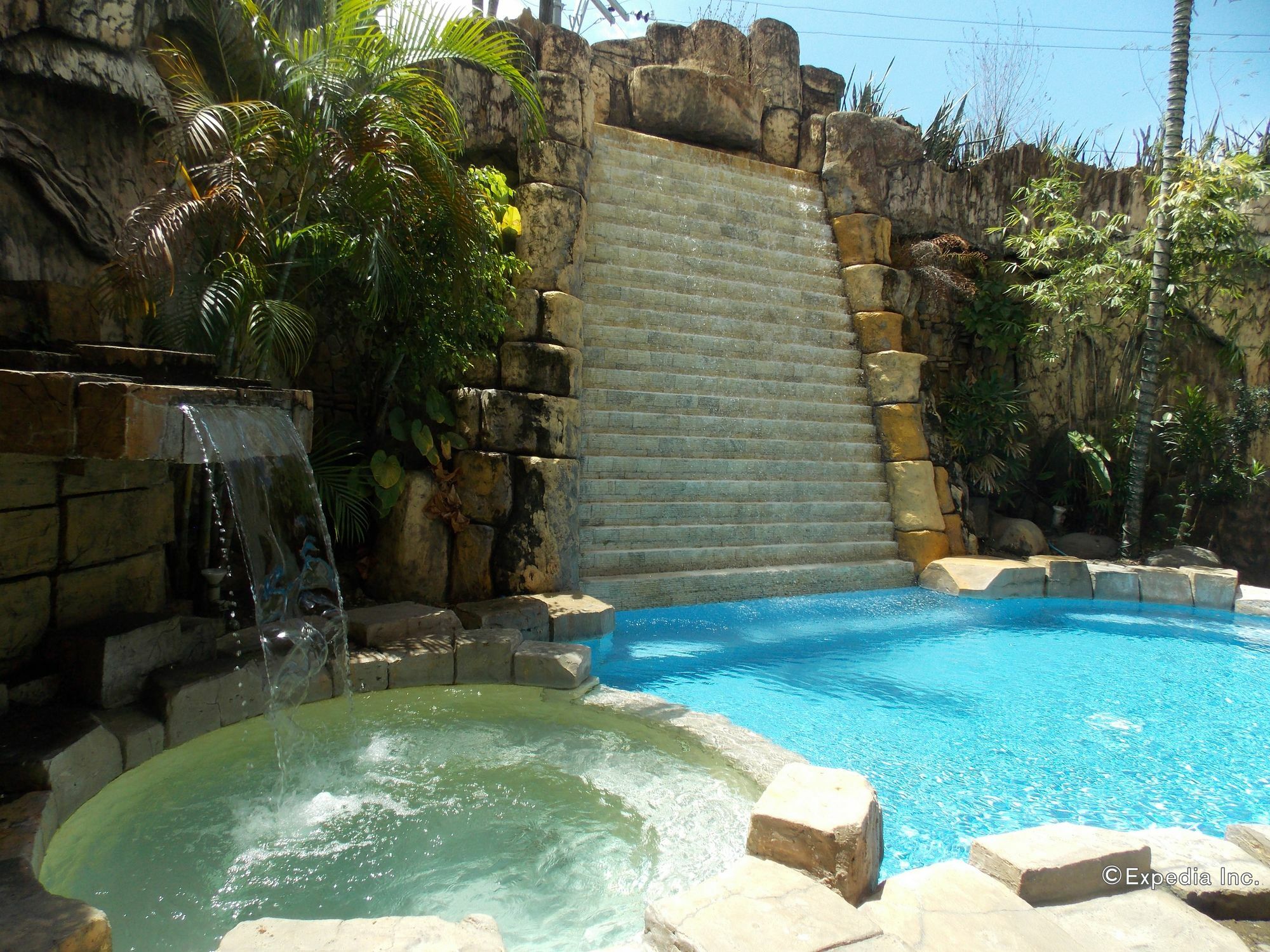 Goldenfield Kundutel Hotel Bacolod Eksteriør billede