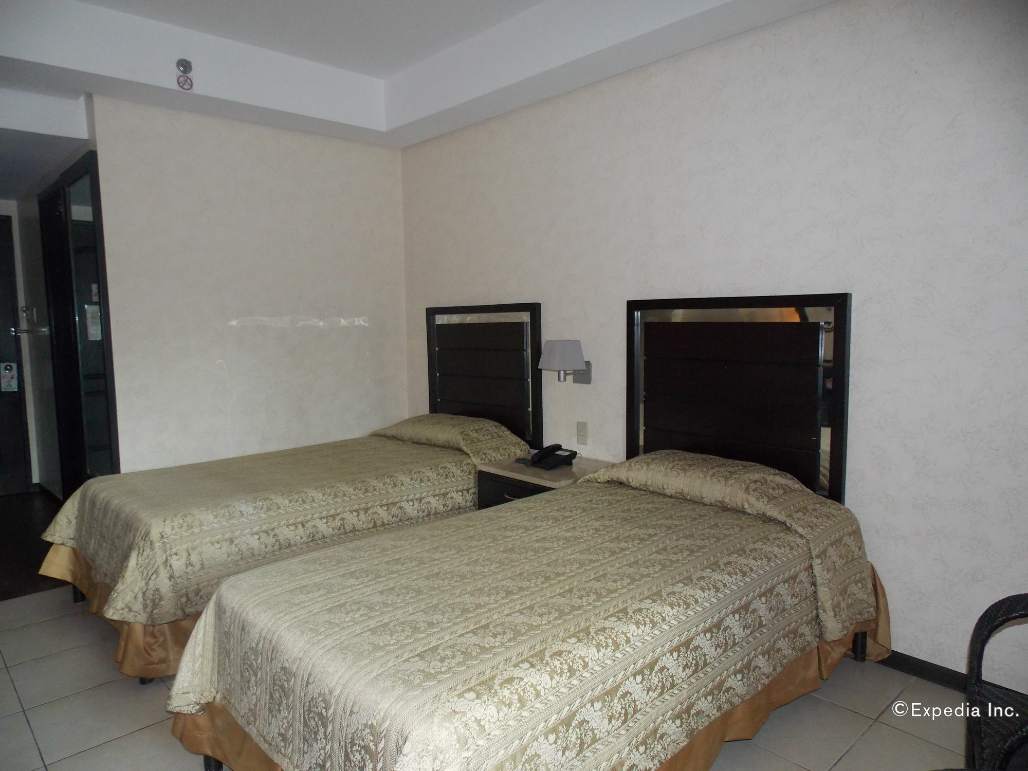 Goldenfield Kundutel Hotel Bacolod Eksteriør billede
